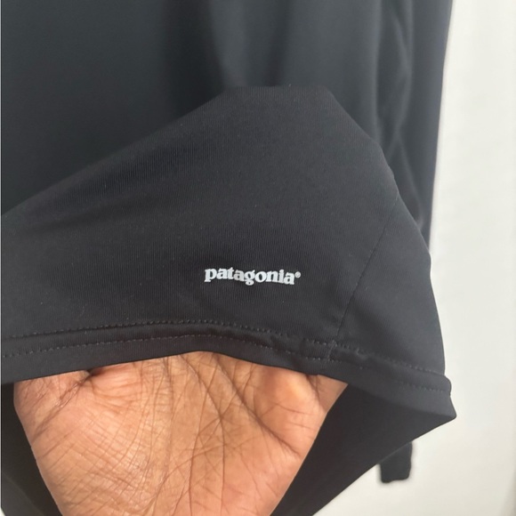 Patagonia tee women’s Capilene long sleeve black Base Layer Hiking running - Picture 3 of 4